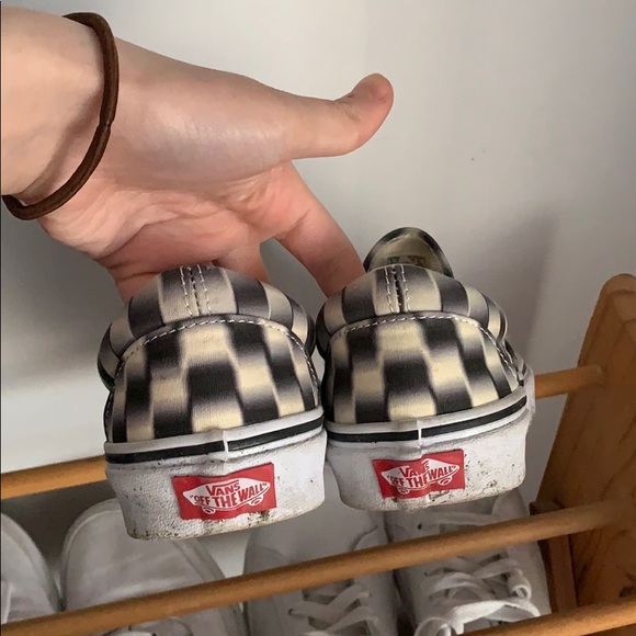 vans checkerboard blur slip-ons - Picture 4 of 5